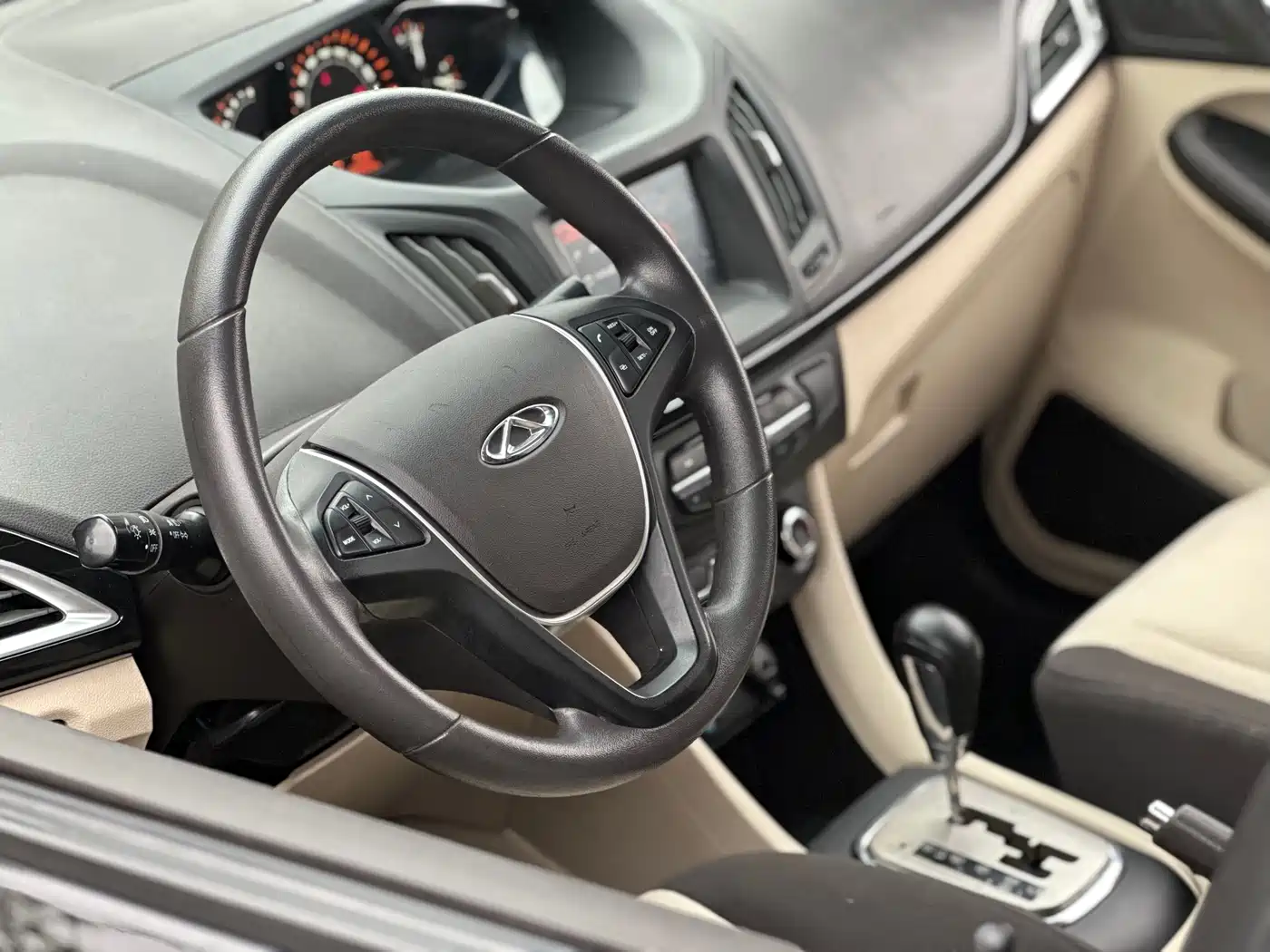 Chery Arrizo M7 2016 2015 2.0L CVT Wide Joy 232 Seats