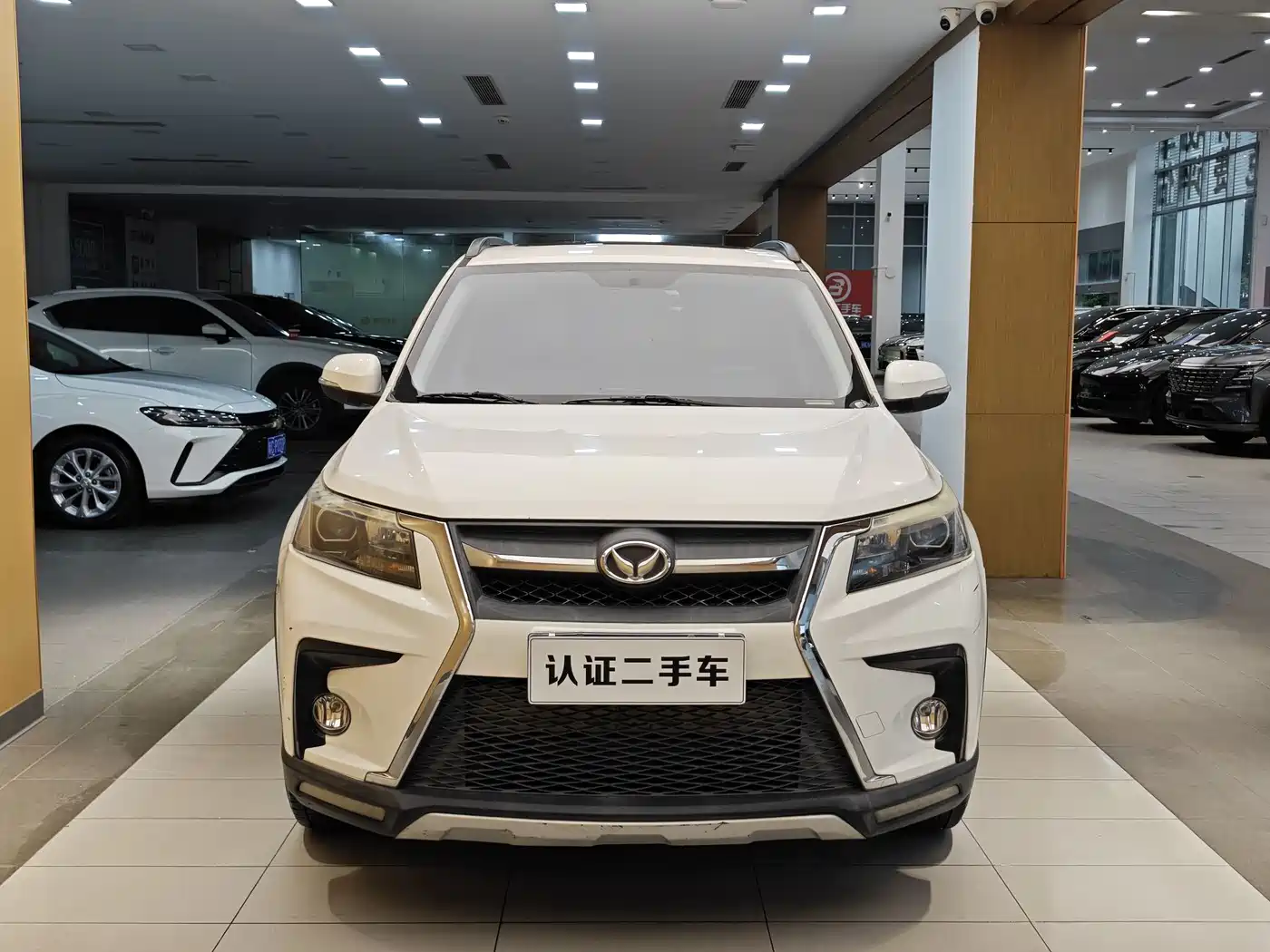 BAIC Huansu S5 2018 2017 1.3T CVT Luxury