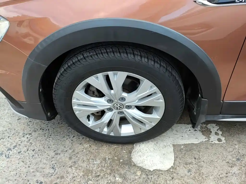 Volkswagen C-TREK 2017 2017 230TSI DSG Comfort