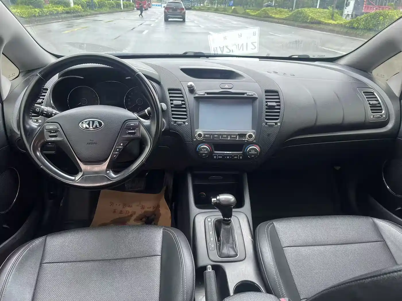 Kia K3 2013 1.6L Automatic GLS фото 9