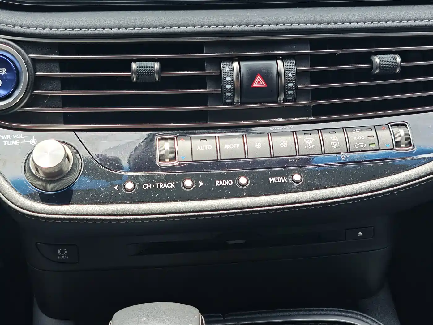 Lexus LS 2022 2021 500h Excellence Edition
