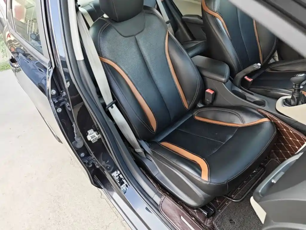 Фото 25 - Buick Excelle