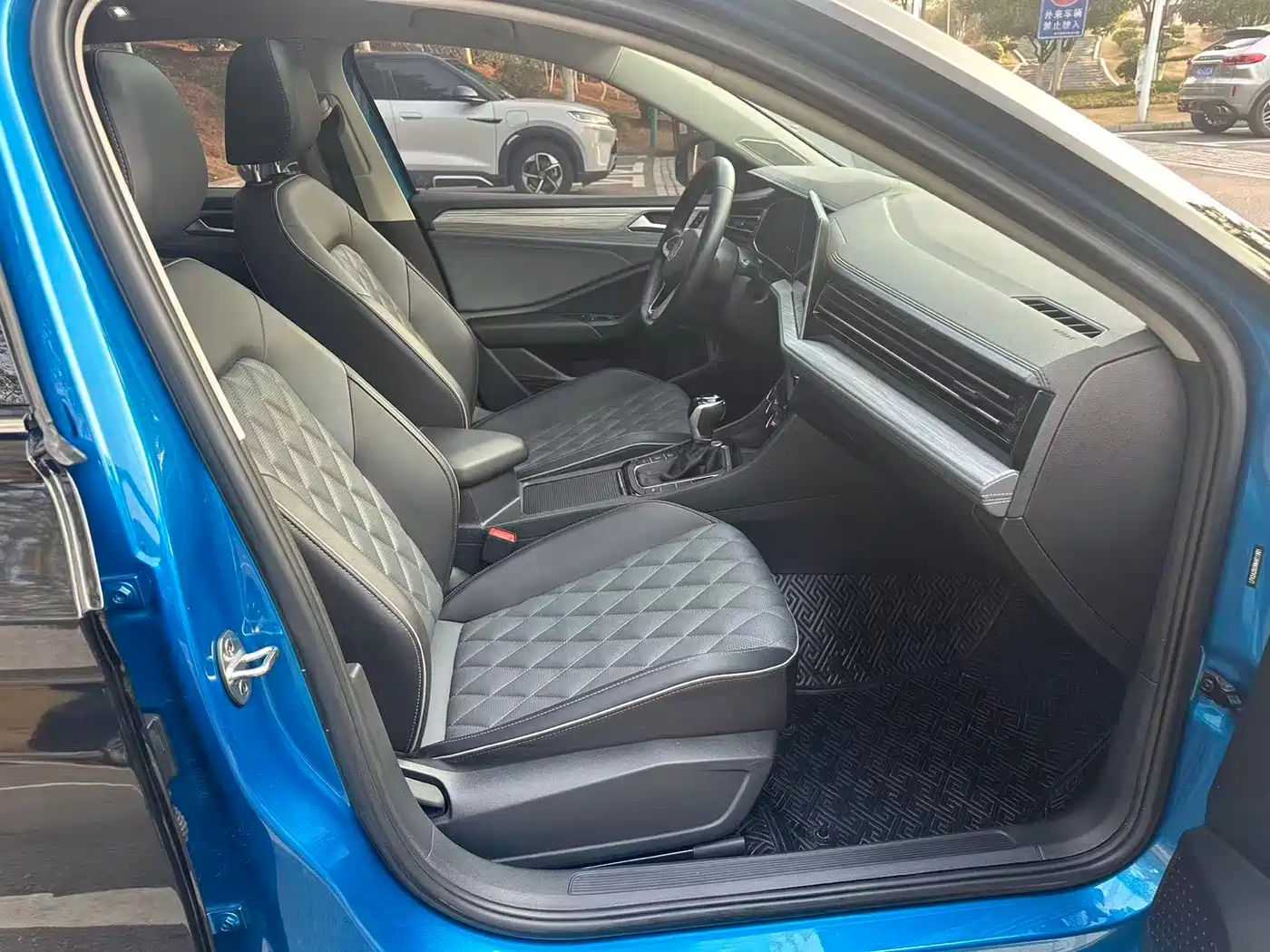 Volkswagen Sagitar 2023 280TSI DSG Beyond Lite фото 9
