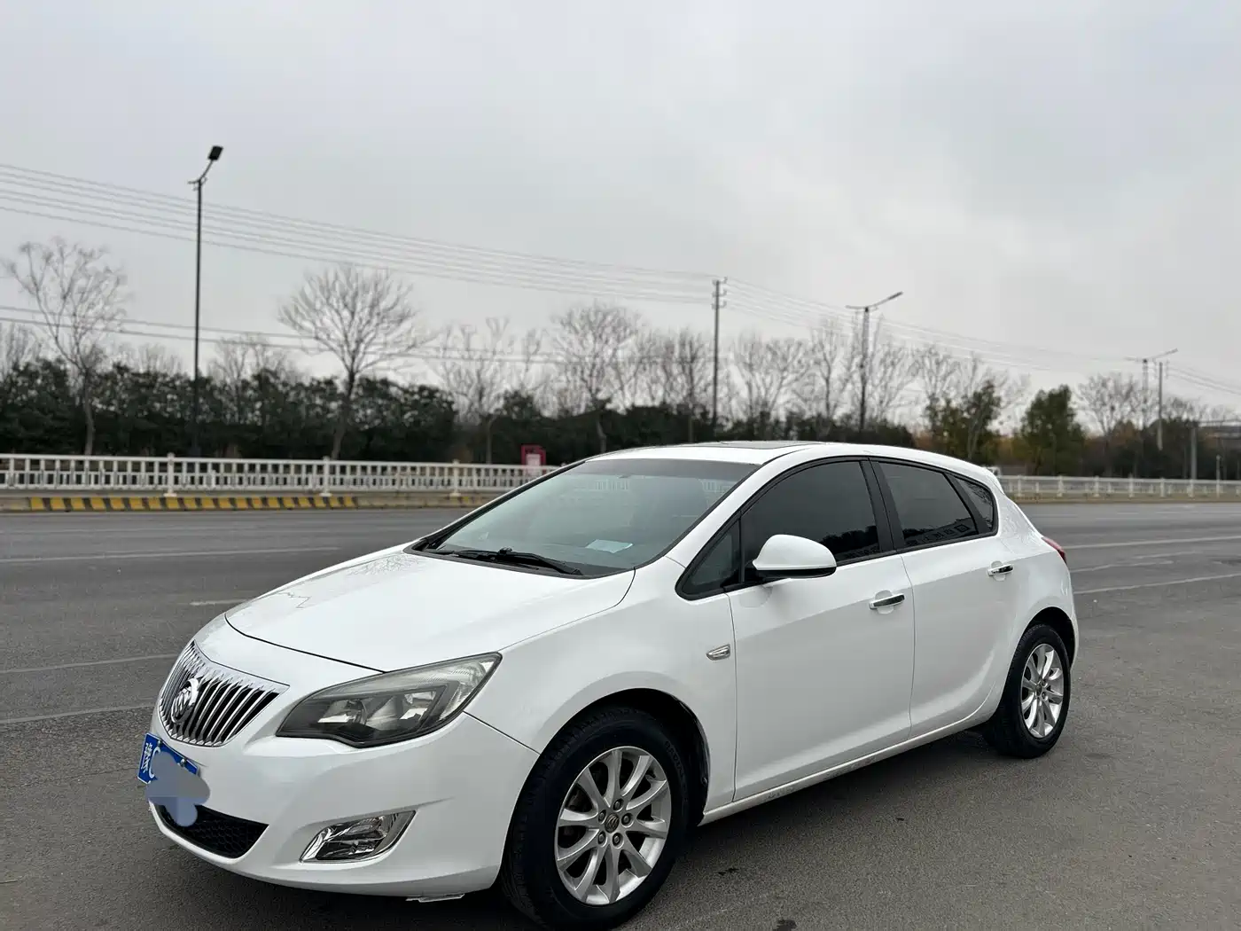 Buick Excelle 2013 Model XT 1.6L Automatic Comfort