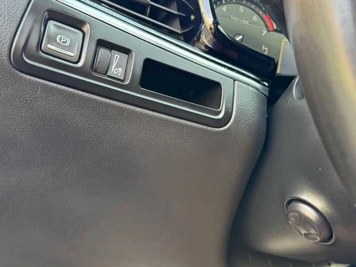 Cadillac XT6 2020 2021 2.0T 6-seater 4WD Luxury