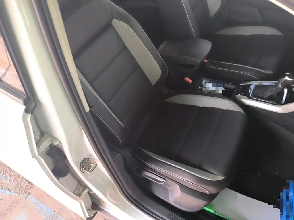 Volkswagen T-Roc, миниатюра 25