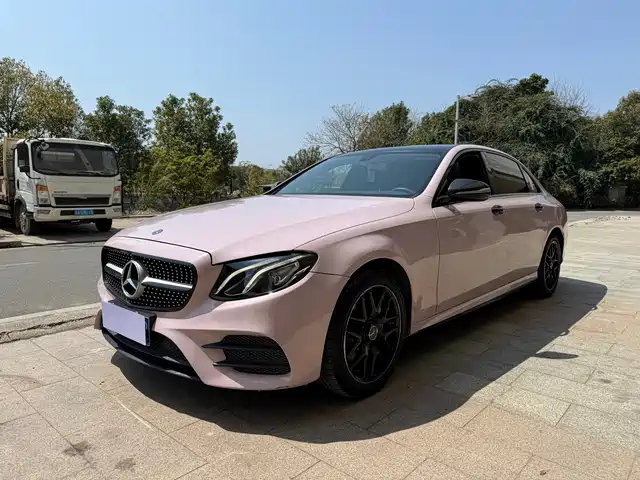 MERCEDES-BENZ E CLASS
