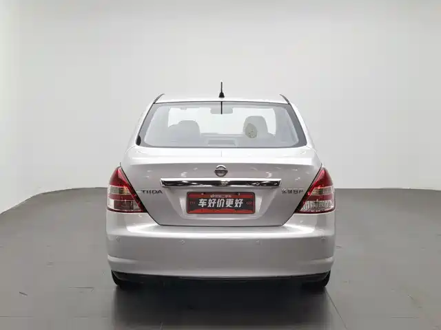 Nissan Tiida 2008 1.6L Automatic Smart Edition — фото 4