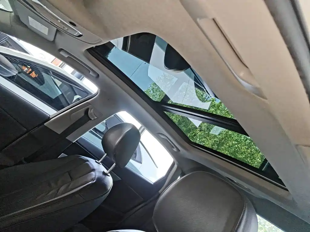 Photo 18 - Audi A4L