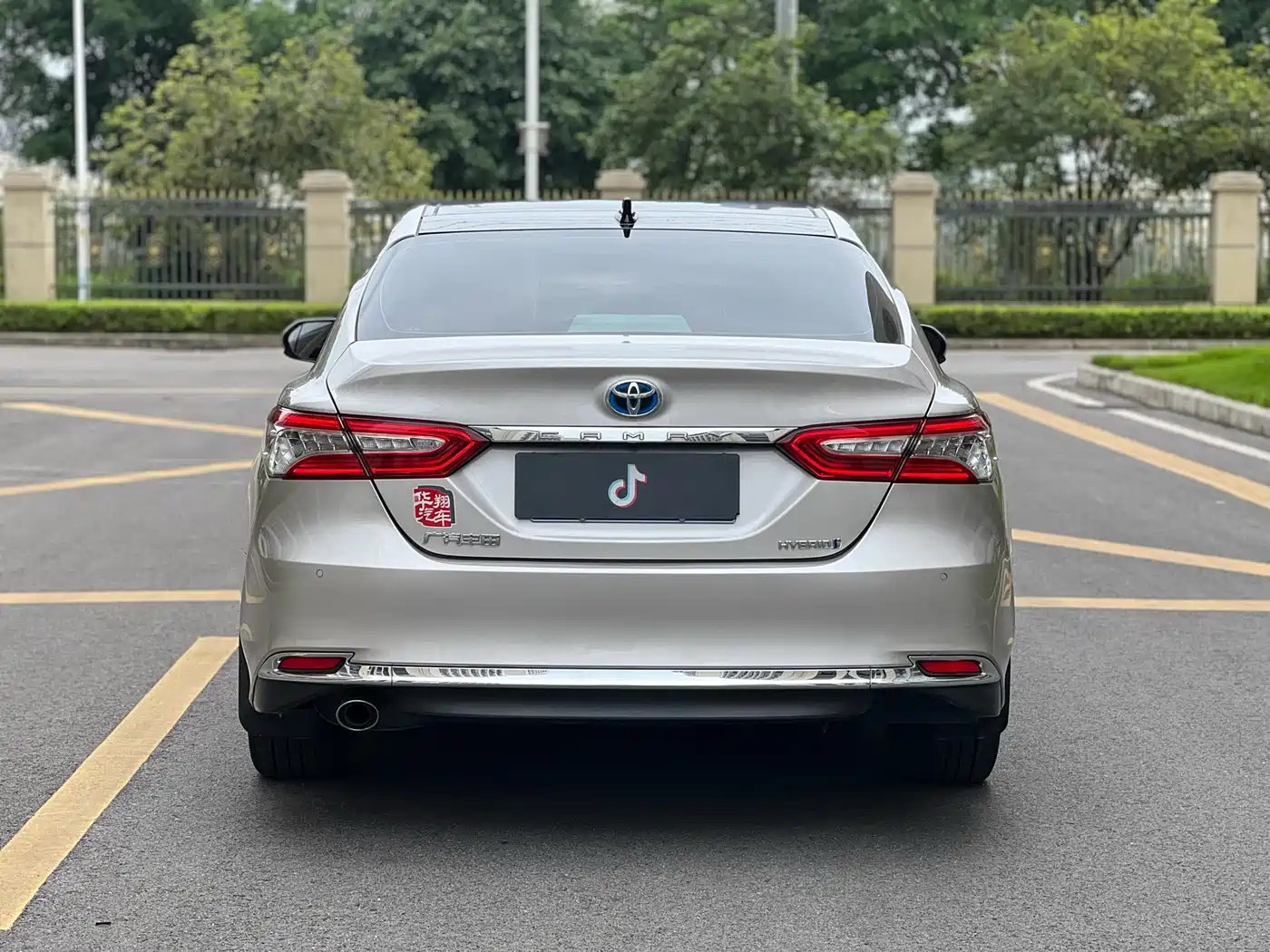 Toyota Camry 2023 Hybrid 2.5HG Luxury Edition фото 5