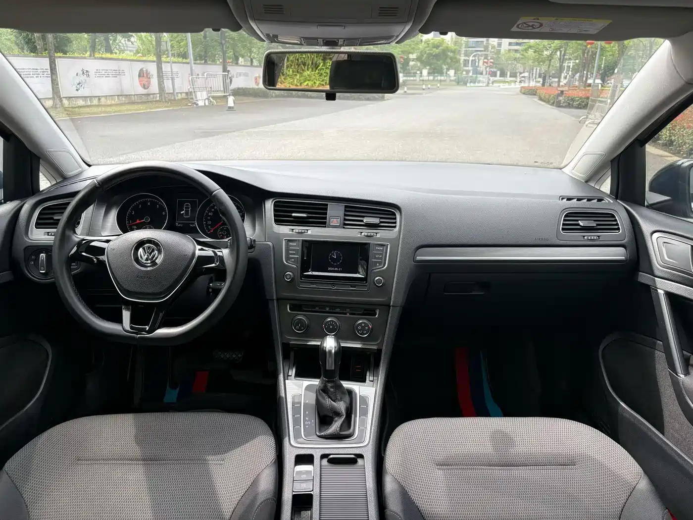 Volkswagen Golf 2016 230TSI Automatic Comfort фото 9
