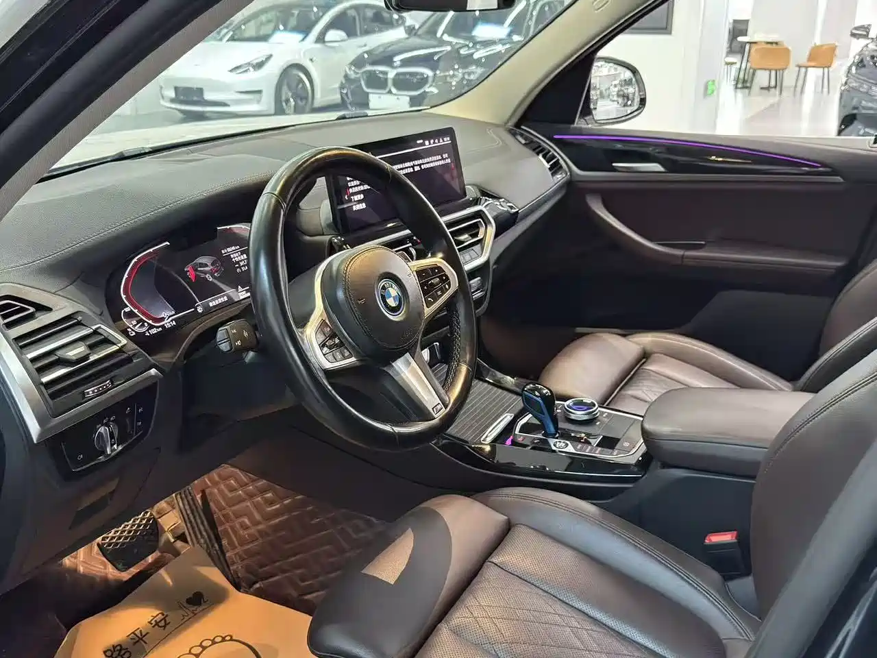 BMW iX3 2022 Leading Edition фото 8