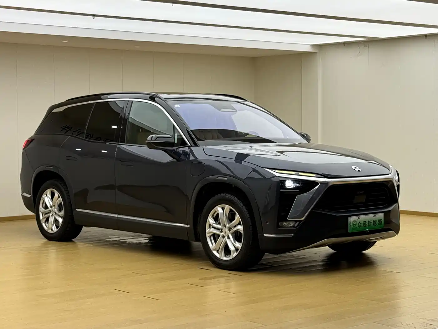 Фото 4 - NIO ES8