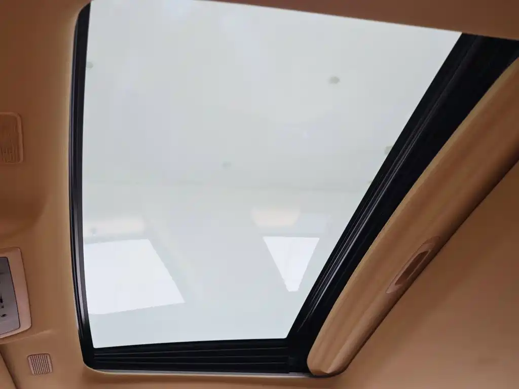 Lexus ES 2026 2025 200 Ultimate Edition