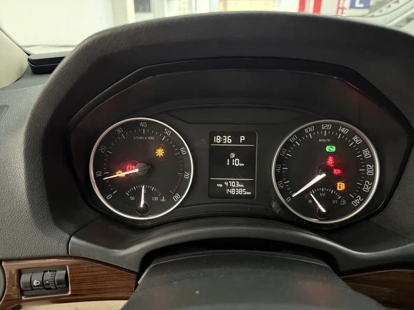 Škoda Octavia 2013 1.6L Automatic Prestige Edition фото 11