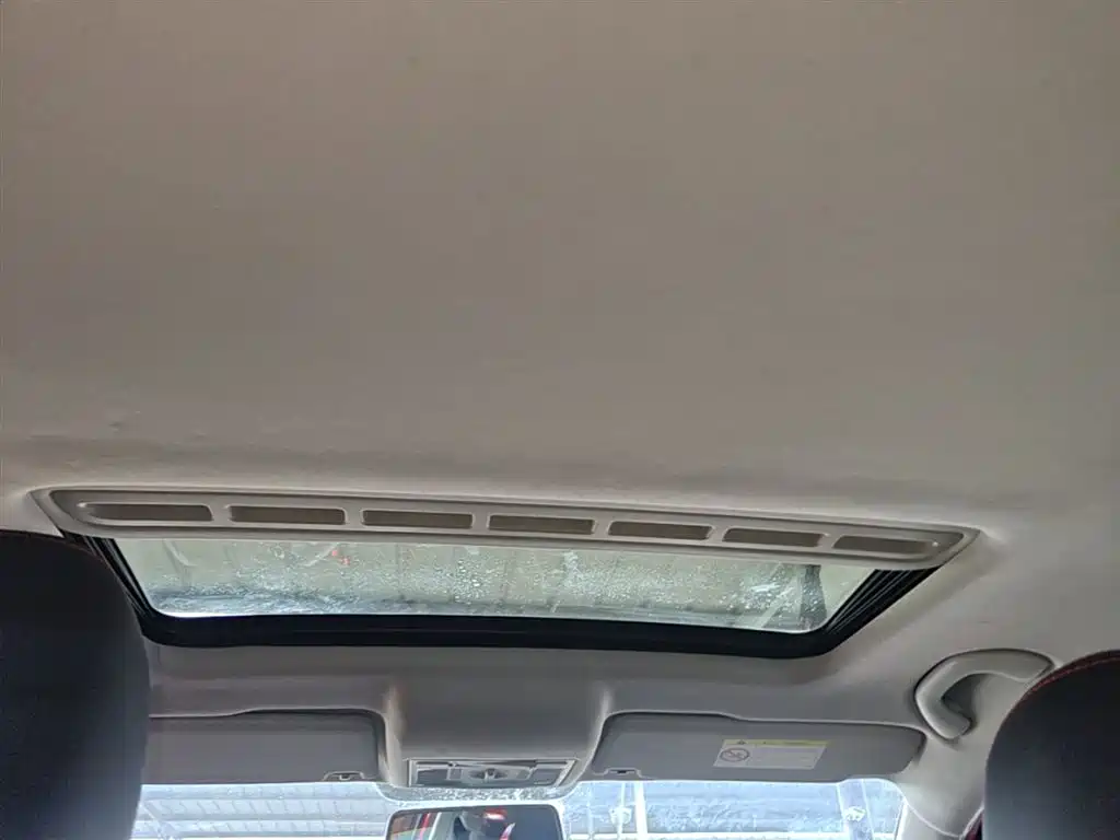 Škoda Skoda Rapid Spaceback 2016 1.6L Automatic Smart Edition фото 18
