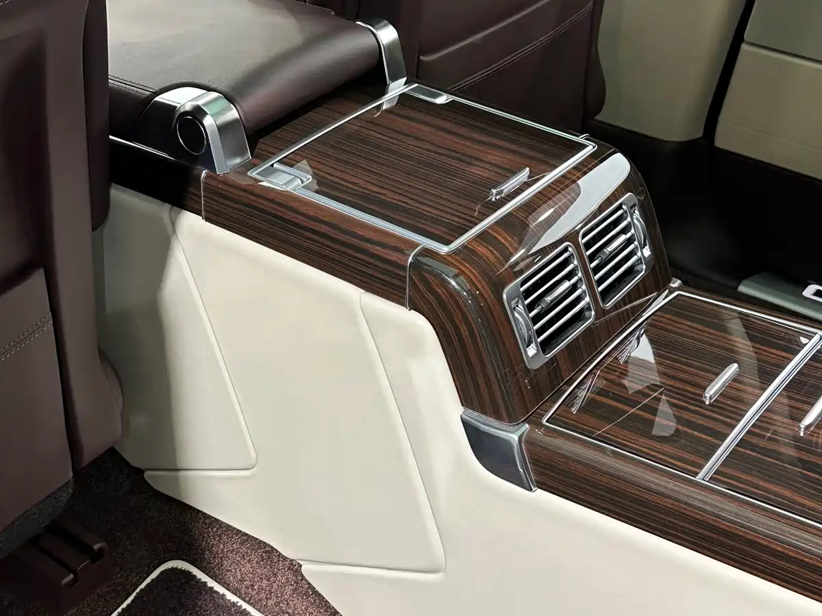 Фото 27 - Land Rover Range Rover