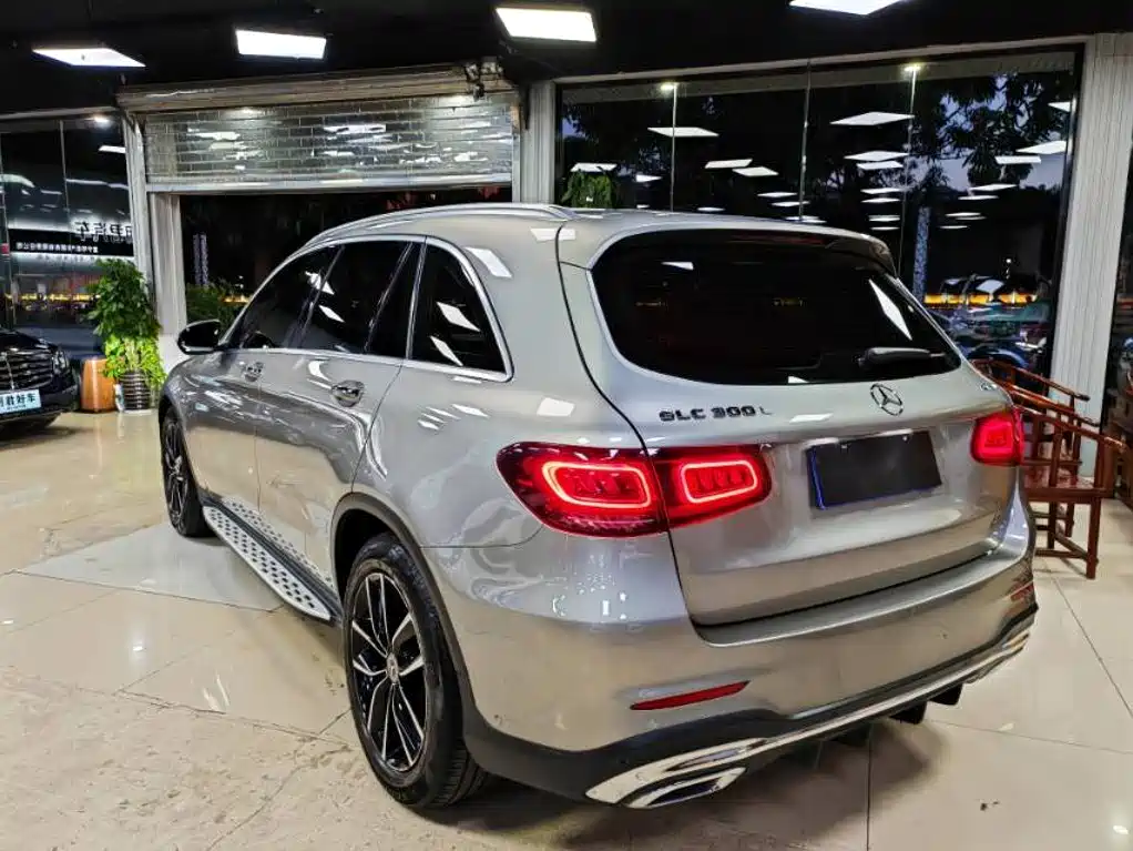 Фото 7 - Mercedes-Benz GLC