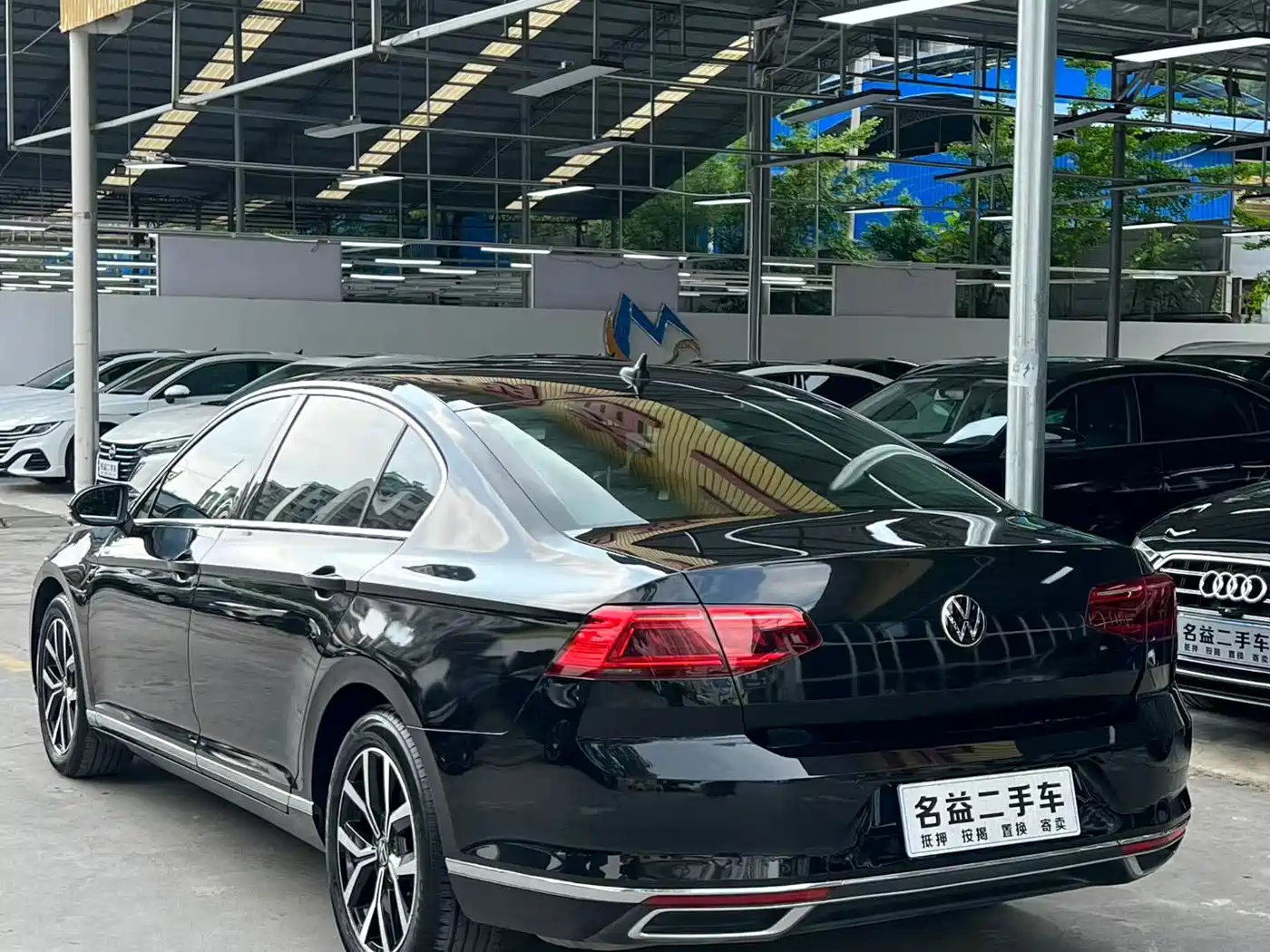 Volkswagen Magotan 2021 330TSI DSG 30th Anniversary Edition фото 4
