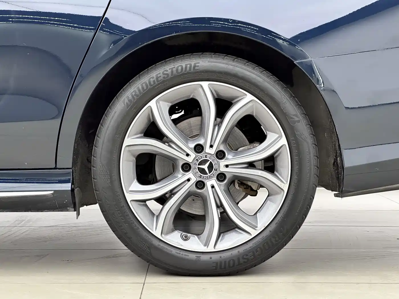 Mercedes-Benz E-Class 2023 E 300 L Sport Luxury фото 15