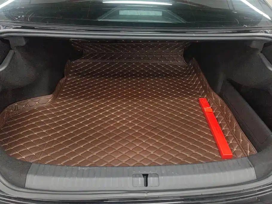 Volkswagen Passat 2020 Facelift 330TSI Luxury China VI фото 4