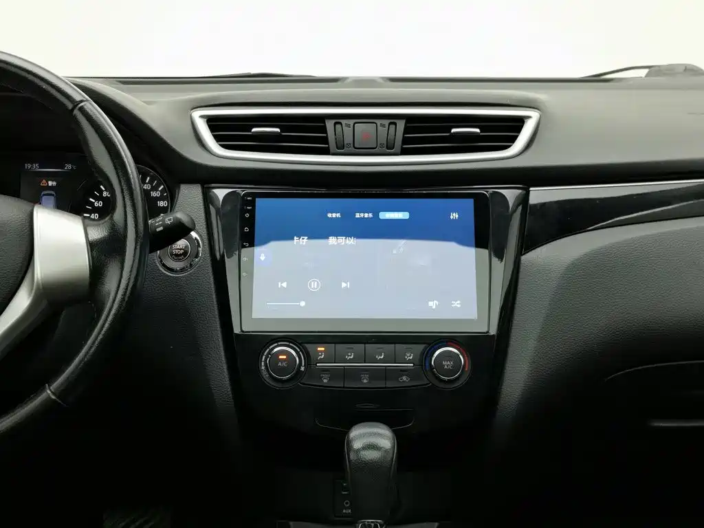 Фото 12 - Nissan Qashqai