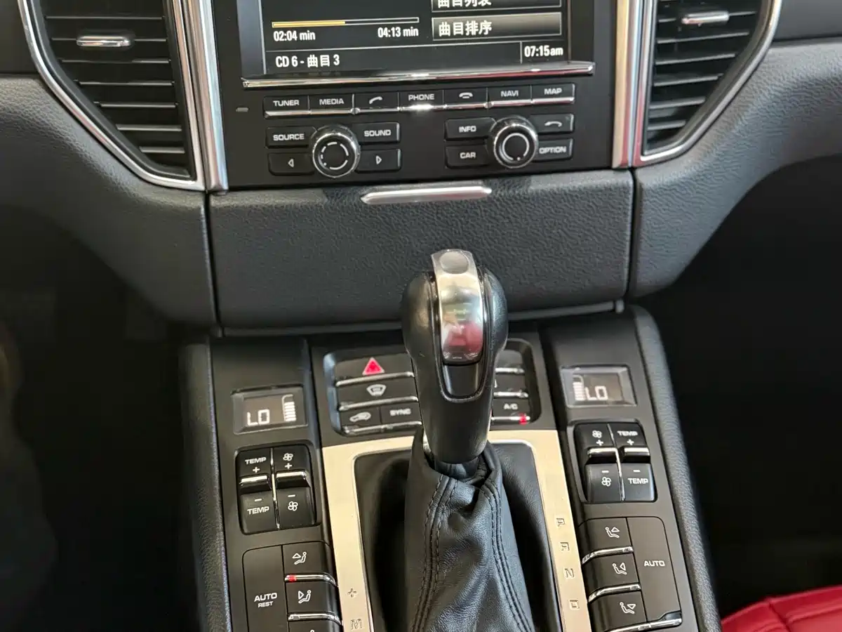 Porsche Macan 2014 Macan 2.0T фото 4