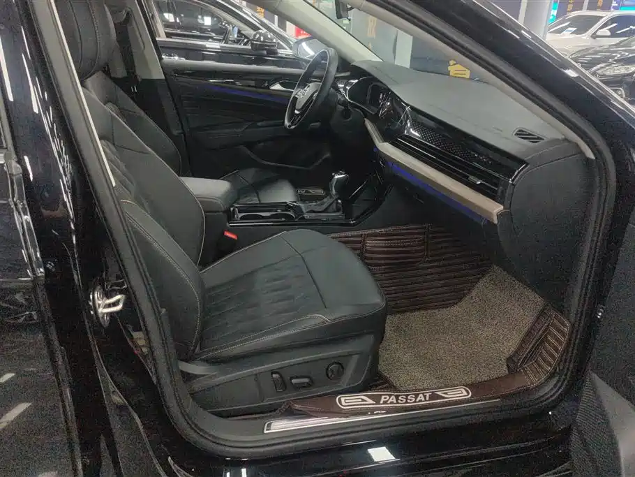 Volkswagen Passat 2020 Facelift 330TSI Luxury China VI фото 8