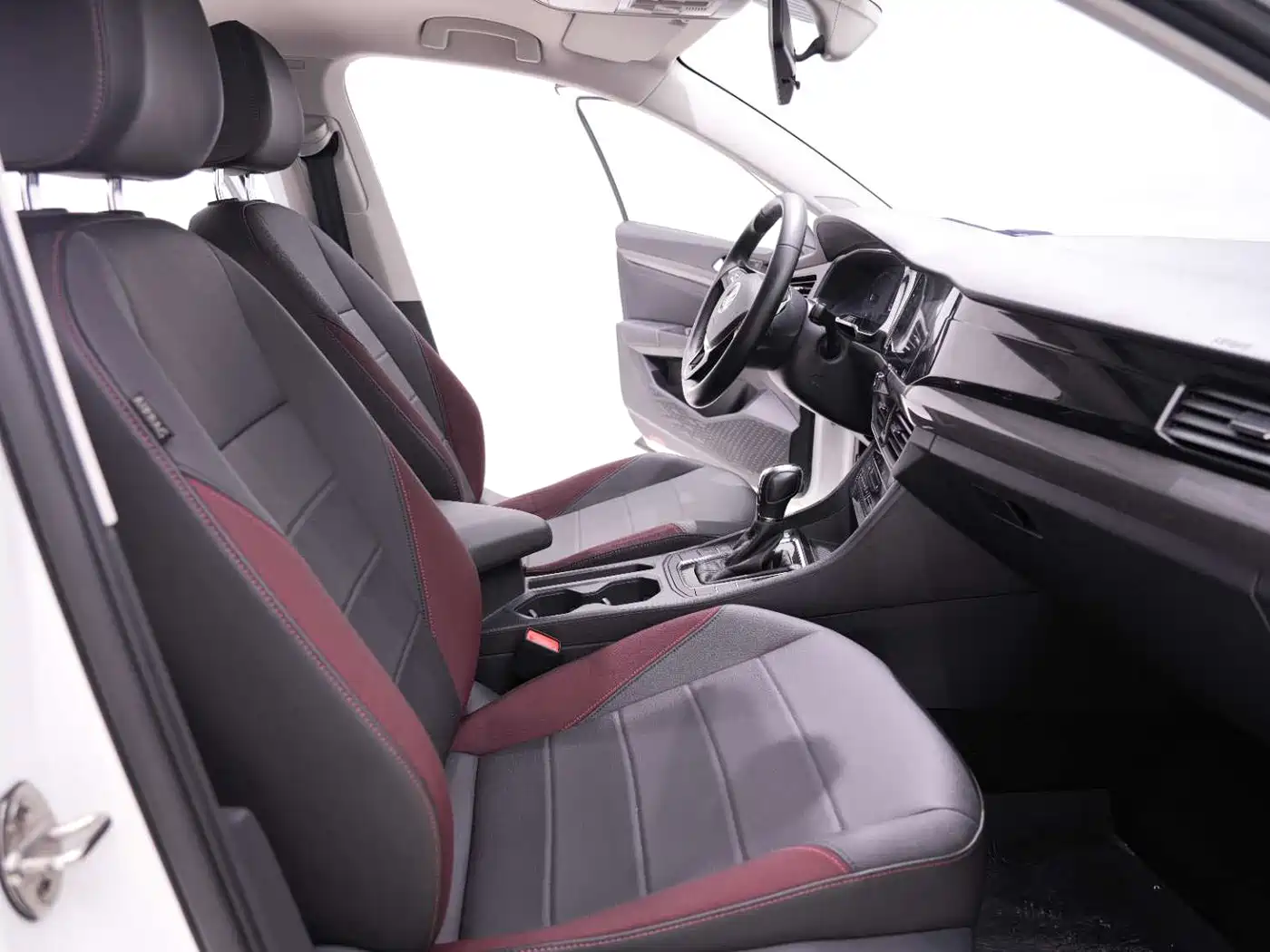 Volkswagen Bora 2021 1.5L Automatic Elite Smart Edition фото 17