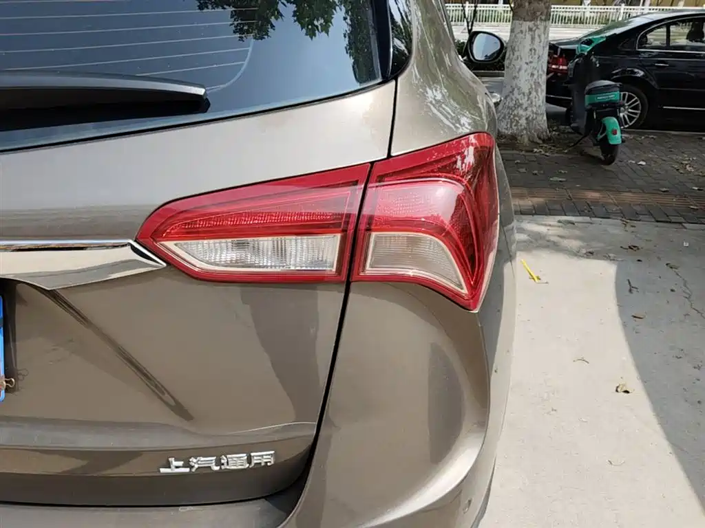 Buick Envision Plus 2018 28T 4WD Elite фото 8