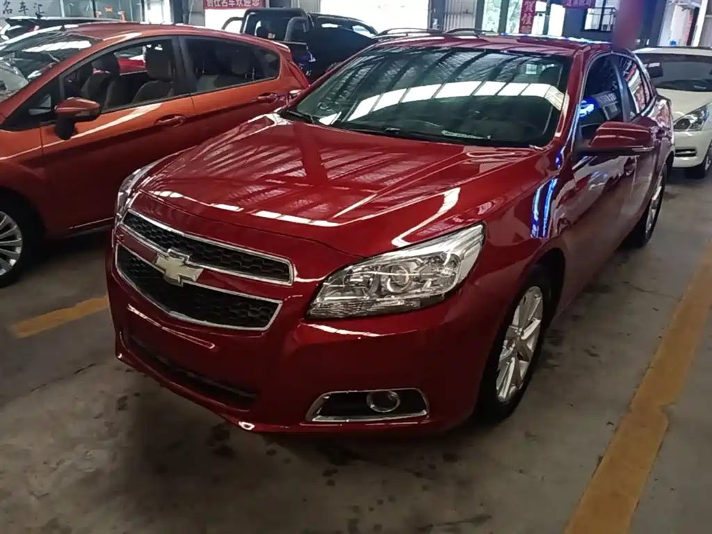Chevrolet Malibu 2013 2.0L Automatic Luxury Edition фото 2