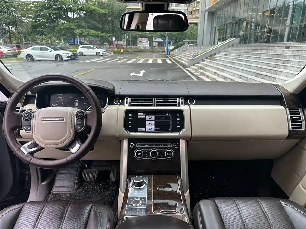 Land Rover Range Rover 2014 3.0 SC V6 Vogue фото 7