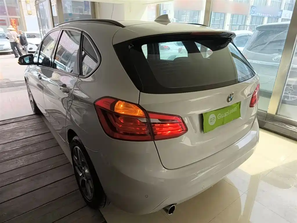 BMW 2 Series Tourer (Import) 2015 218i Leading Type фото 5