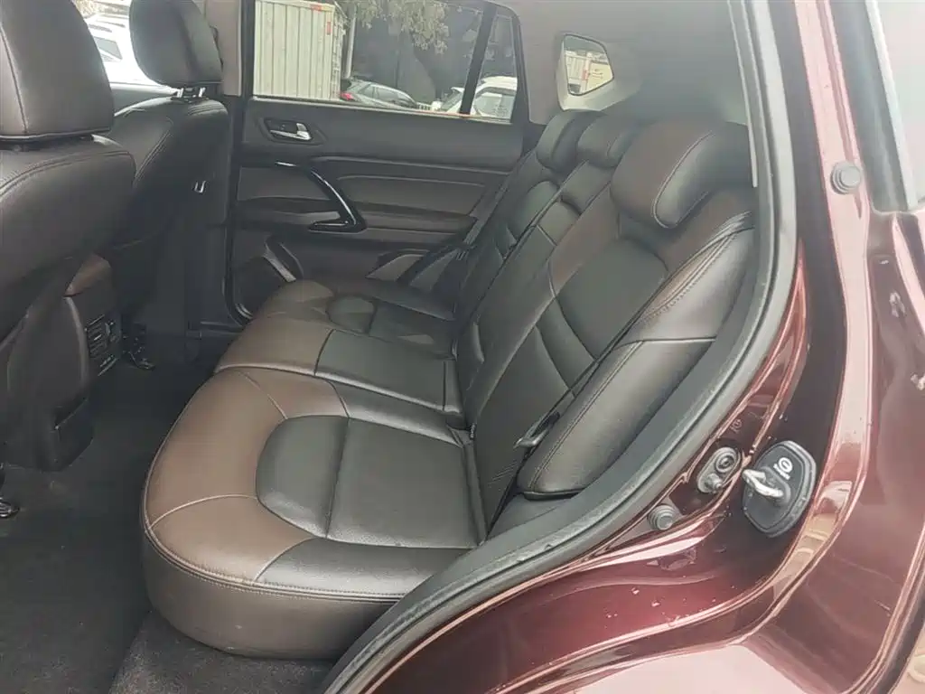 GAC Trumpchi Trumpchi GS4 2017 235T Automatic 2WD Luxury Smart Connected Edition фото 17