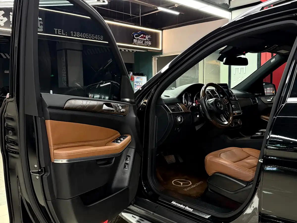 Mercedes-Benz GLS 2017 GLS 500 4MATIC фото 16