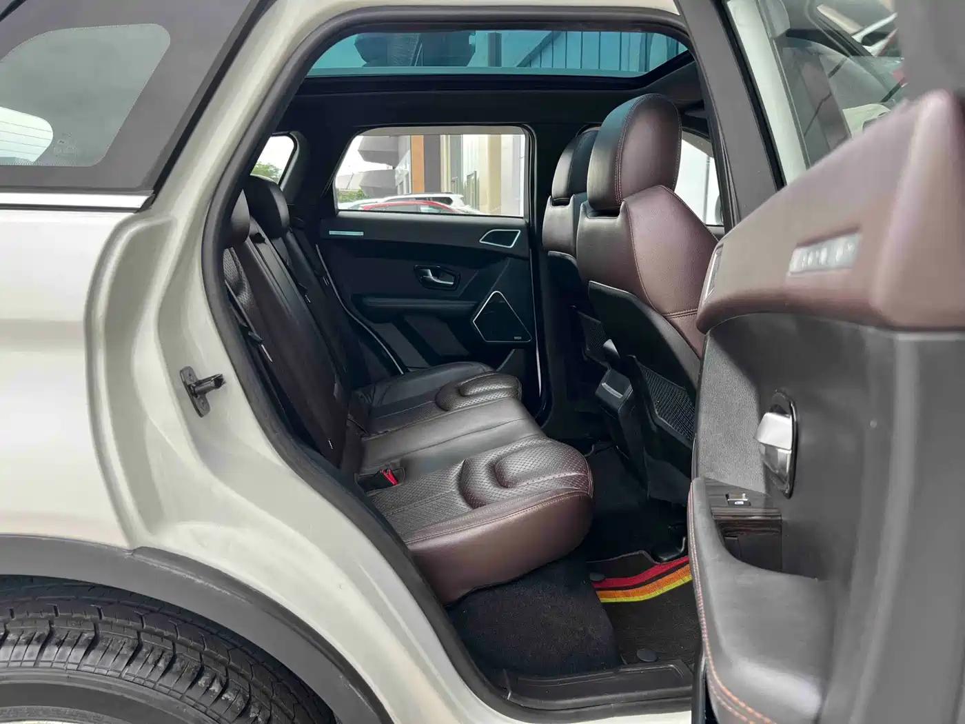 Landwind X7 2016 2015 2.0T Panoramic Flagship Edition