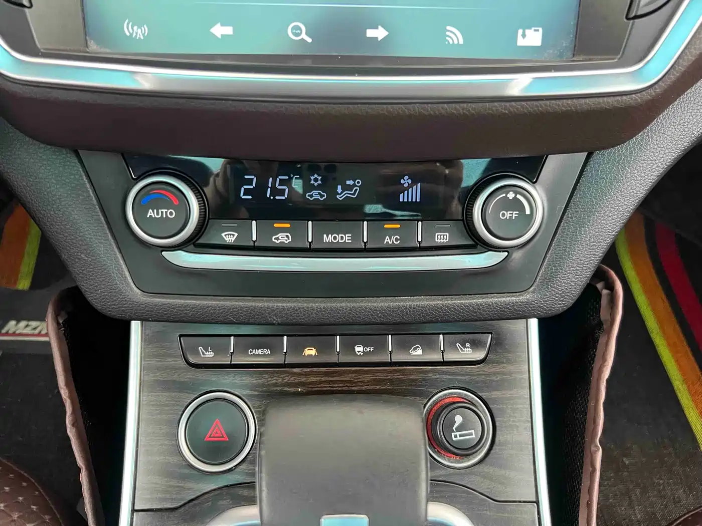 Landwind X7 2016 2015 2.0T Panoramic Flagship Edition