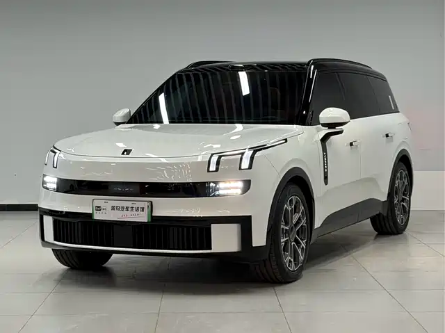 Lynk & Co 900 2025 2.0T Ultra