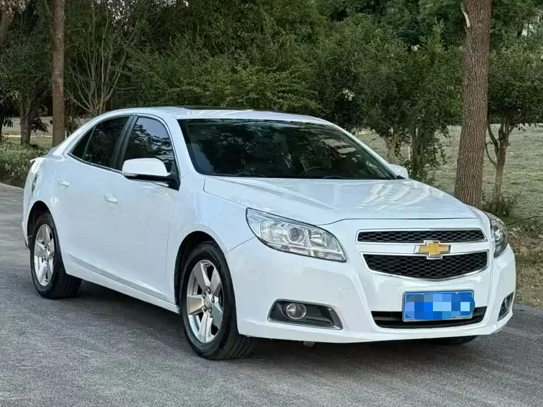 Chevrolet Malibu 2014 2.0L Automatic Luxury фото 3