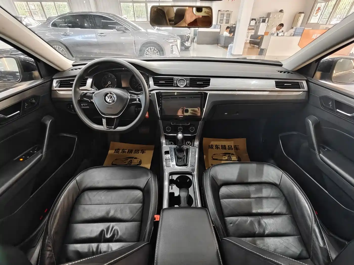 Volkswagen Passat 2017 280TSI DSG Elegance фото 9
