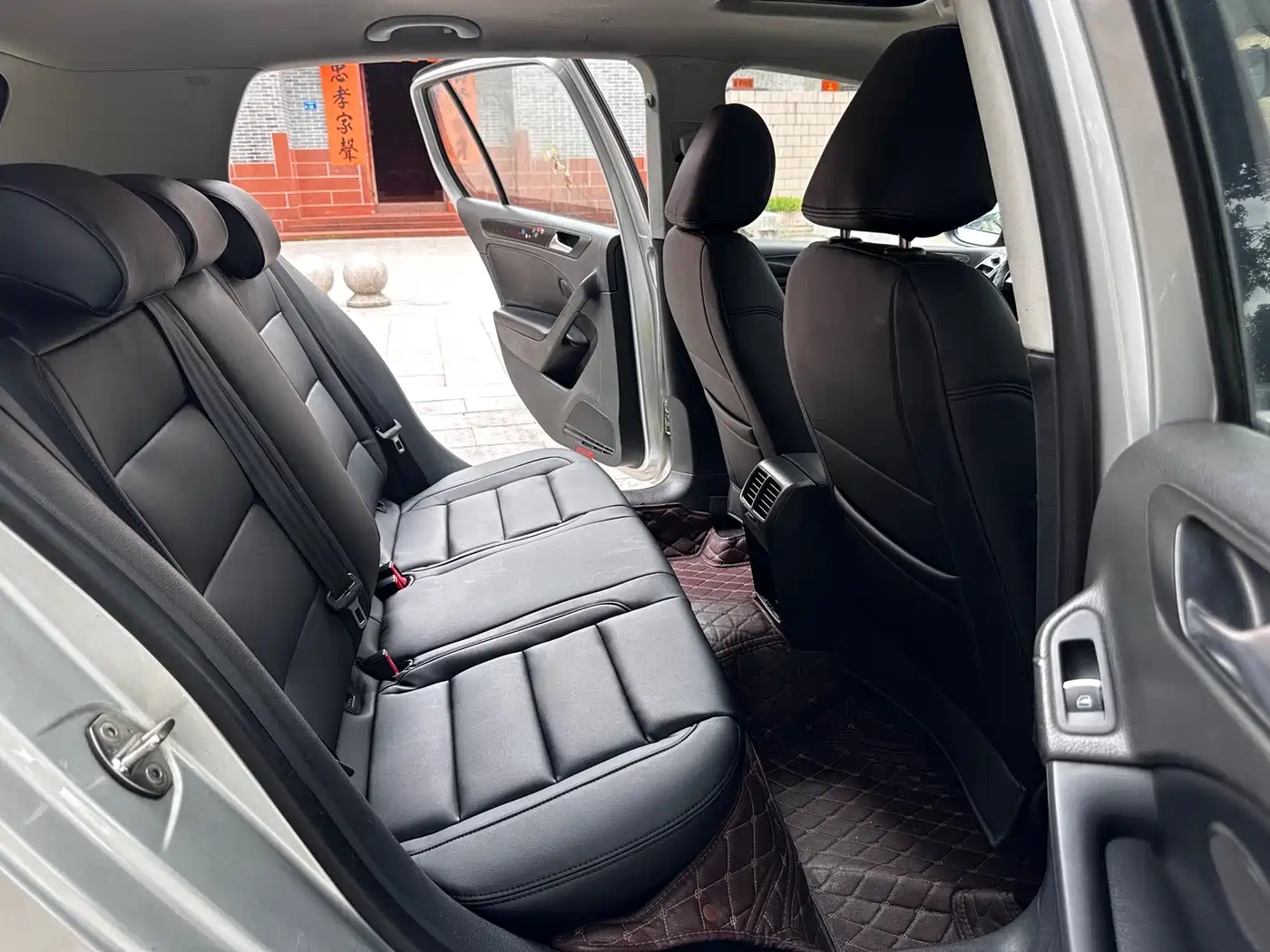 Volkswagen Golf 2010 2011 1.4TSI Auto Comfort