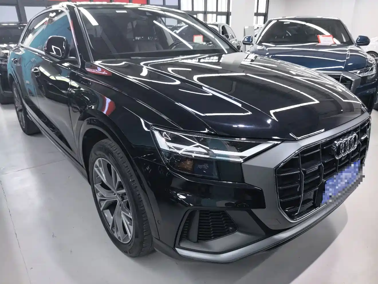 Audi Q8 2019 55 TFSI Luxury Dynamic фото 2
