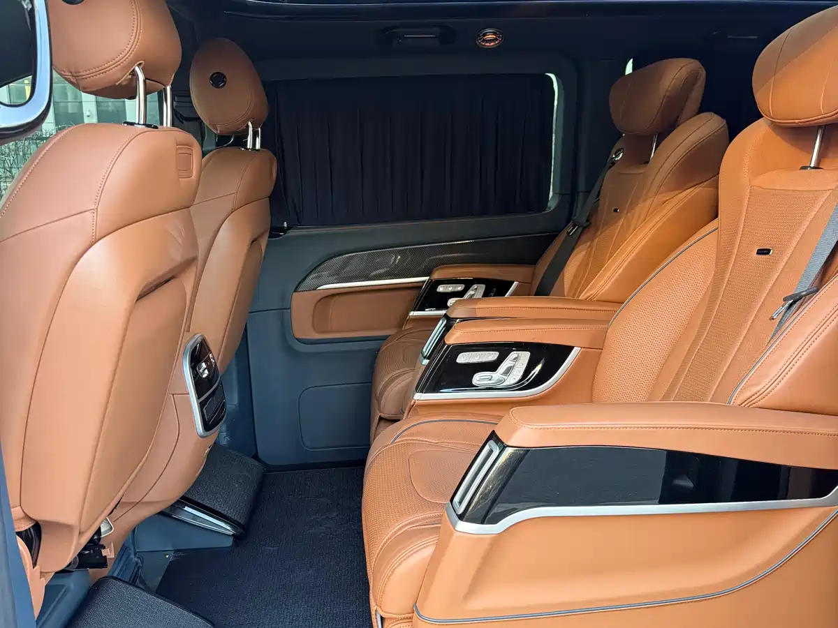 Mercedes-Benz V-Class 2022 V 260 L Long Wheelbase Luxury Edition фото 10