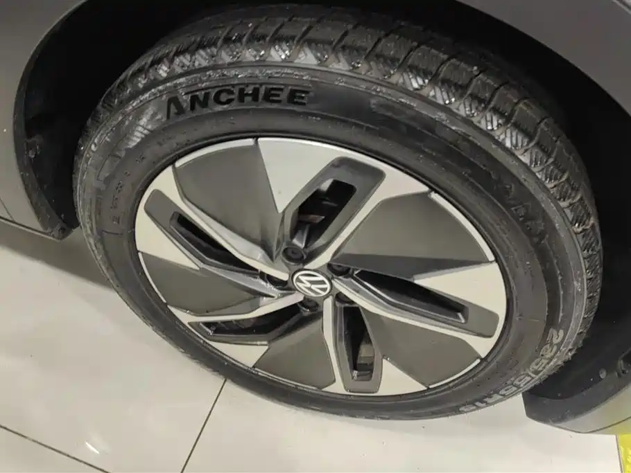 Volkswagen ID.4 CROZZ 2022 Standard Range PURE Edition фото 6