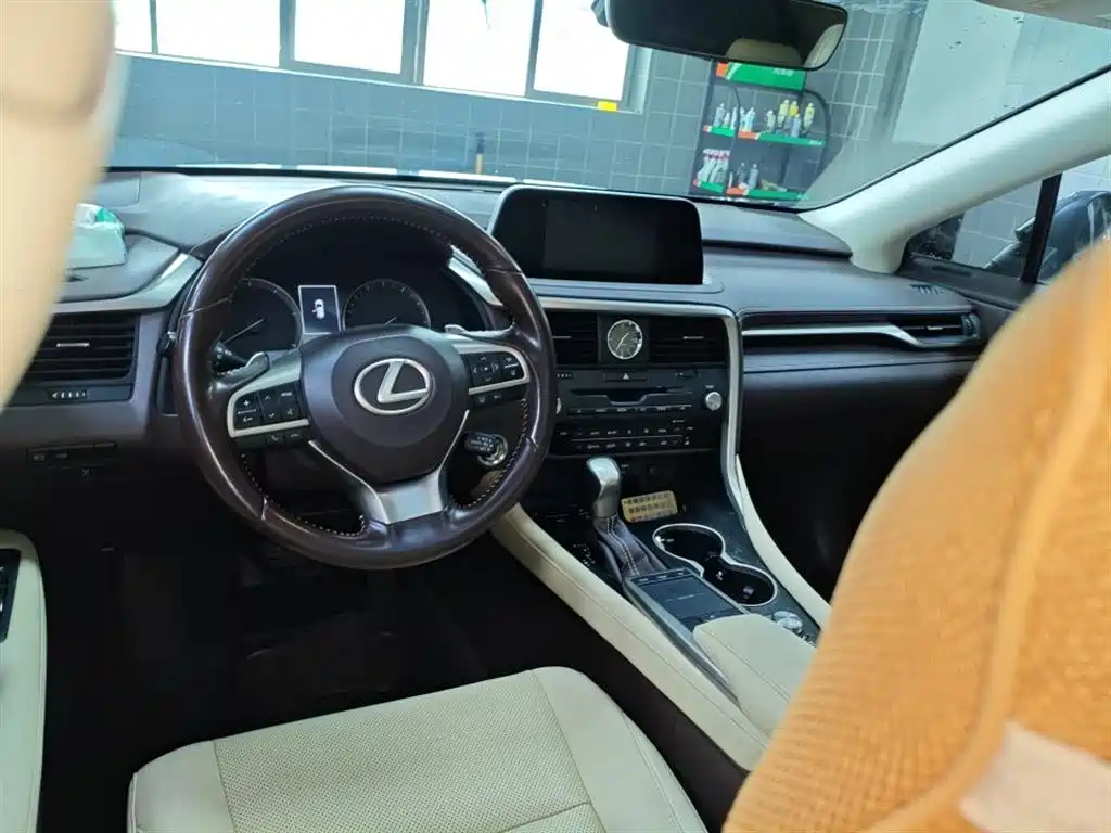 Lexus RX 2020 Facelift 300 AWD Elegance Edition фото 4