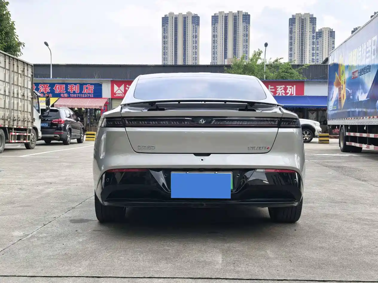 Dongfeng Yipai eπ007 2026 Model 007+ Pure Electric 2WD Version фото 6