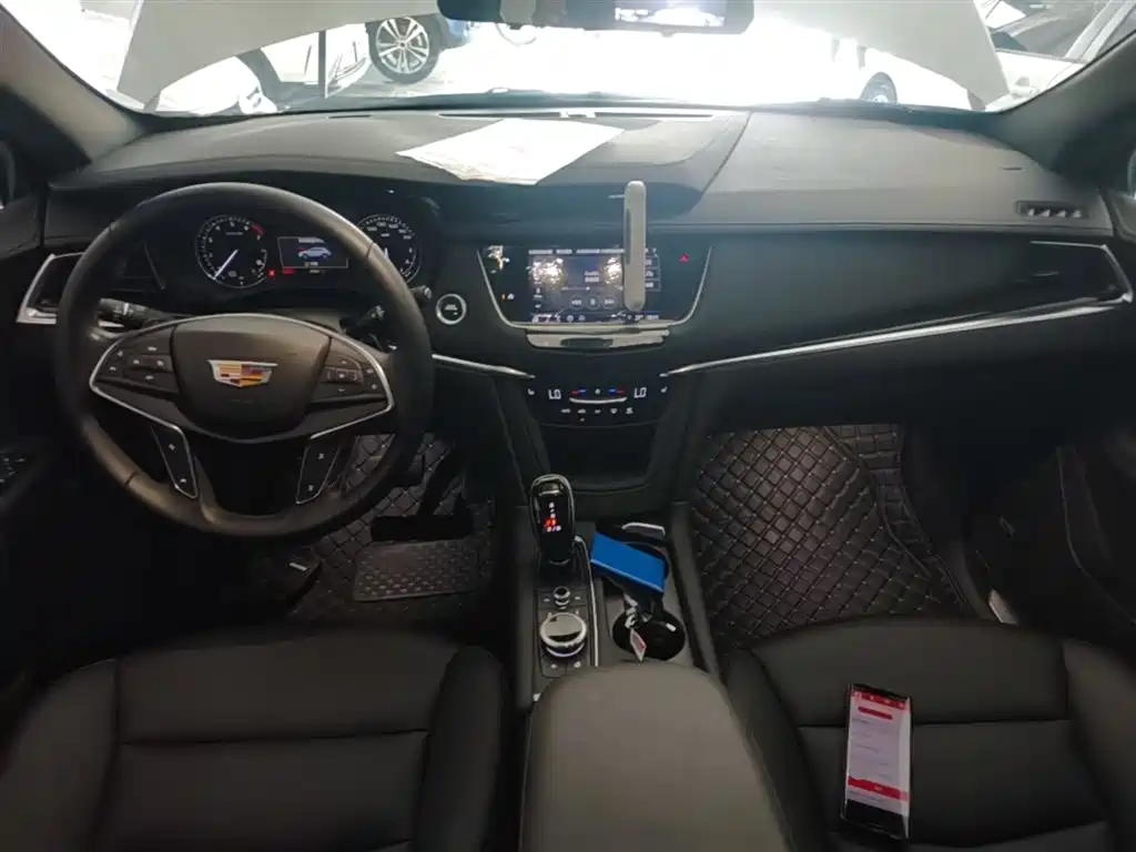 Cadillac XT5 2024 2.0T FWD Fashion Edition фото 10