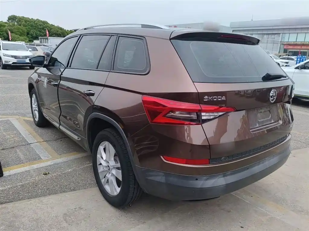 Škoda Kodiaq 2018 Facelift TSI330 5-seat 2WD Comfort Edition фото 5
