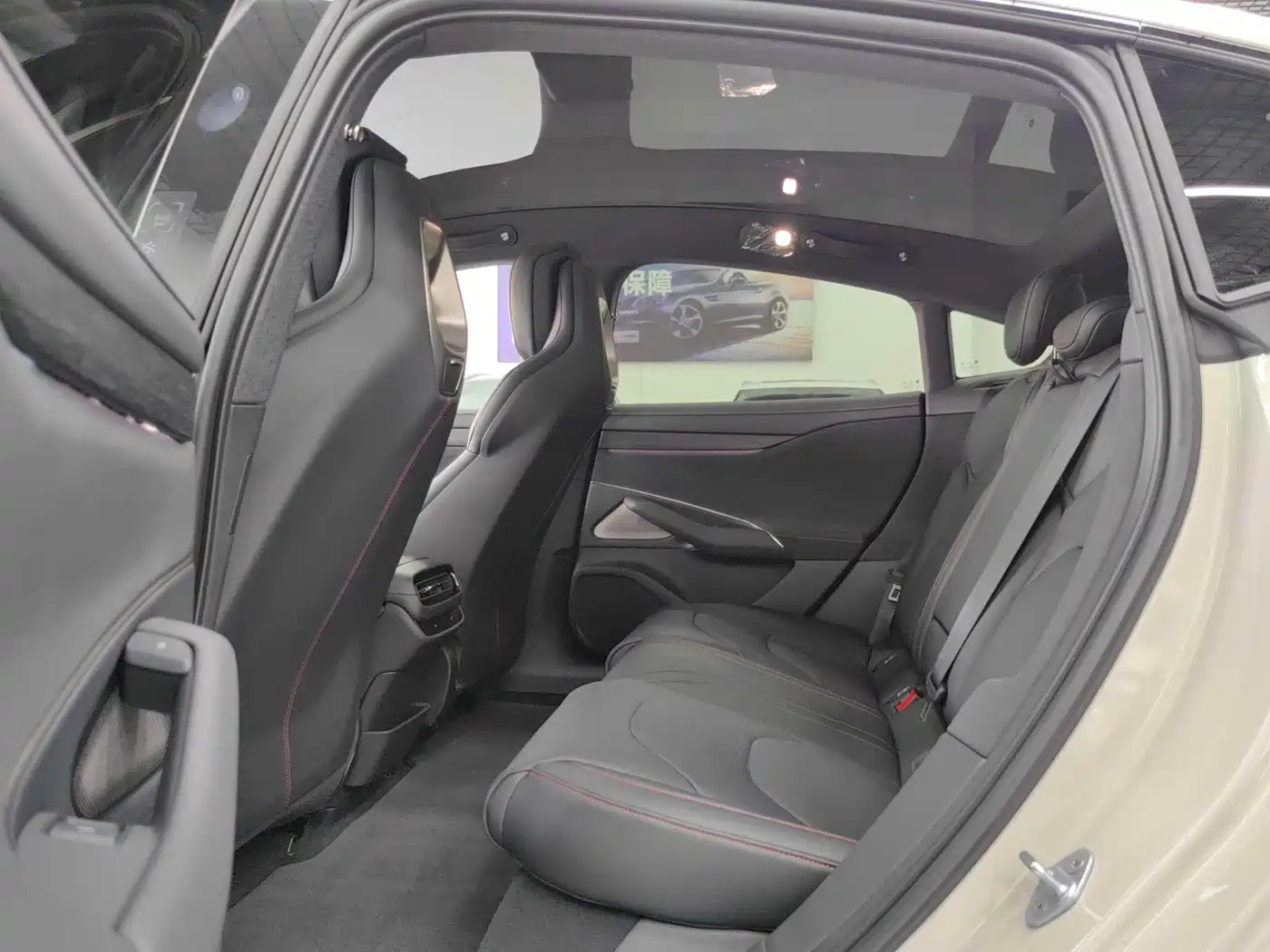 Xiaomi Auto Xiaomi SU7 2024 RWD Long Range Intelligent Driving Edition фото 7