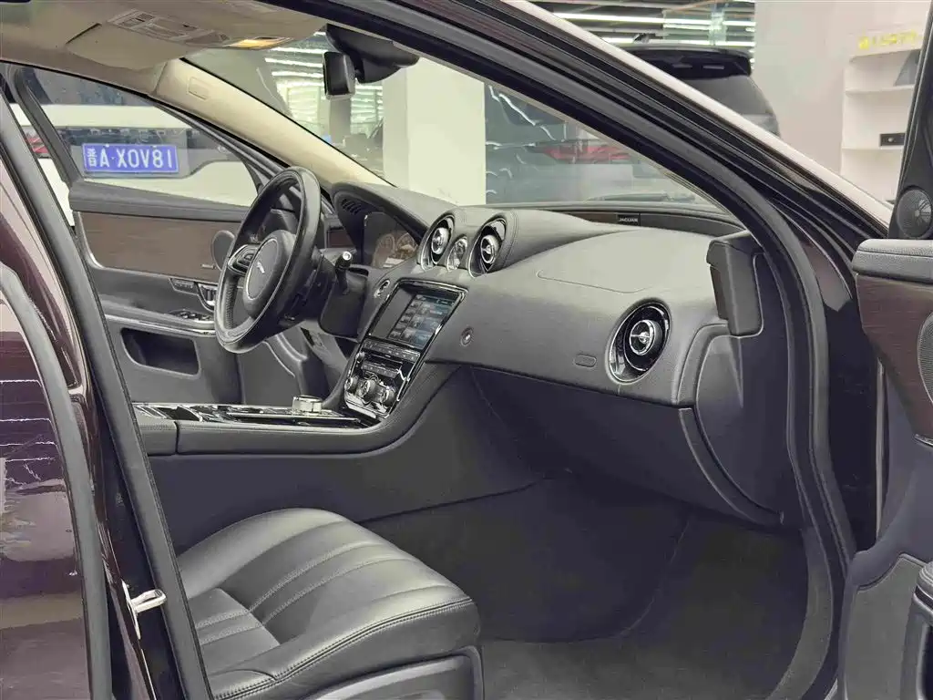 Jaguar XJ 2015 2015 XJL 3.0 SC Elegant Business 80th Anniversary Edition